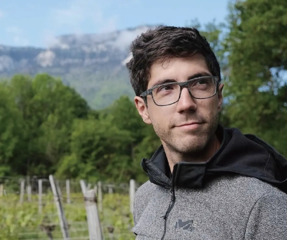 Axel Domont : Le Vin de Savoie Sculpté par l'Exigence d'un Athlète
